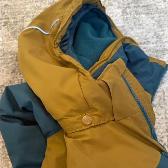 Kamik Olive and Teal Hooded Ski Jacket - Picture 10 of 12
